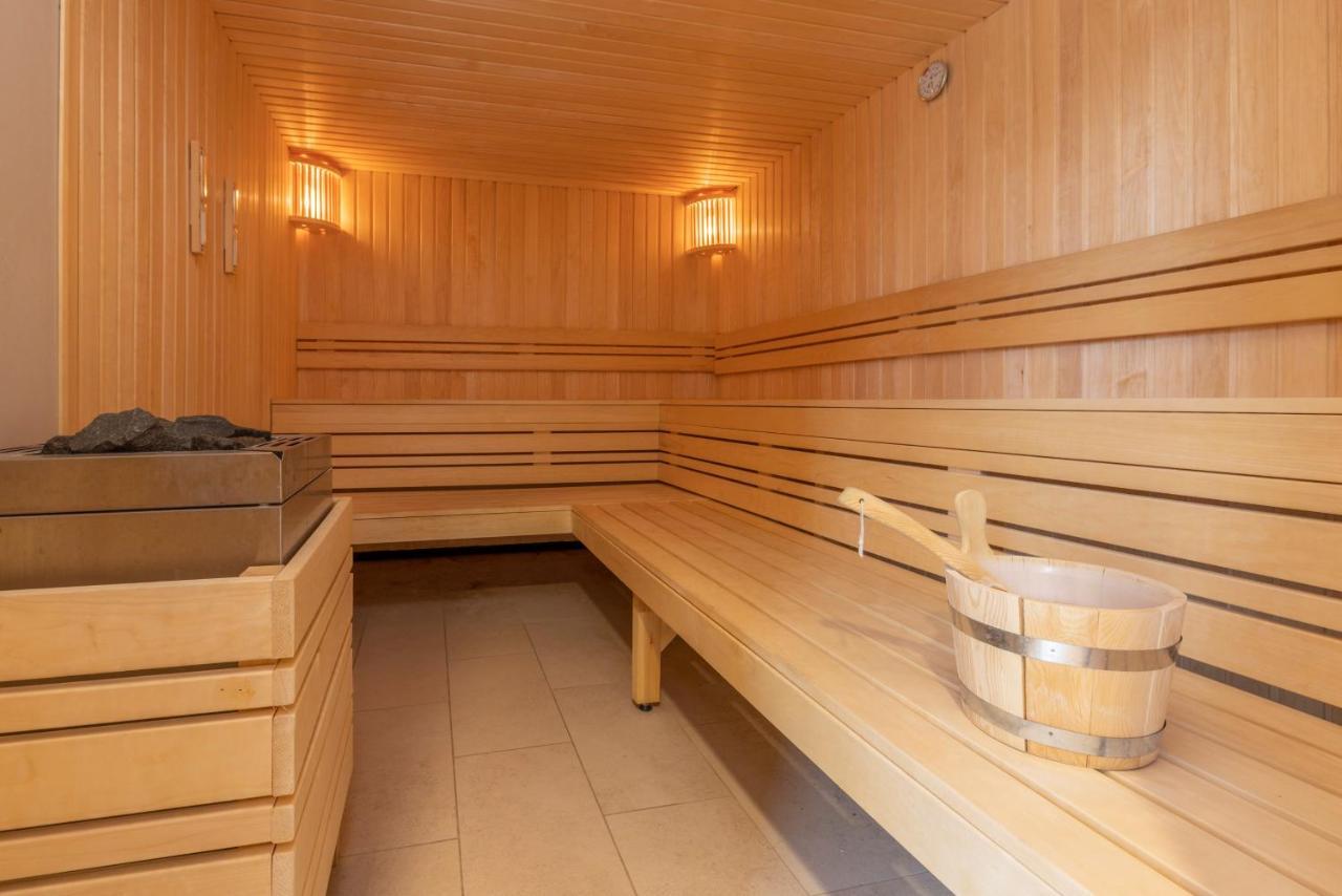 Fletcher Familiehotel De Hunzebergen Эксло Экстерьер фото